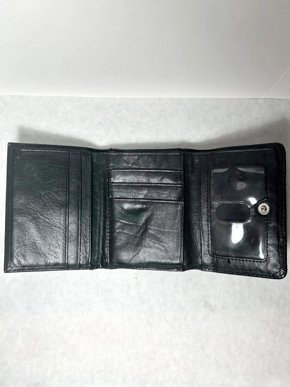 Pelle Studio Genuine Leather Black Trifold Wallet with Kiss Lock EUC